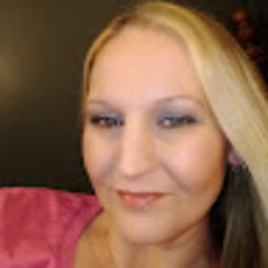 Meet your Posher, Angie
